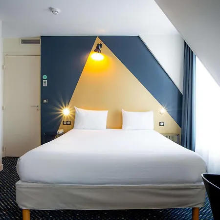 Hotel Ibis Styles 15 Lecourbe 3*