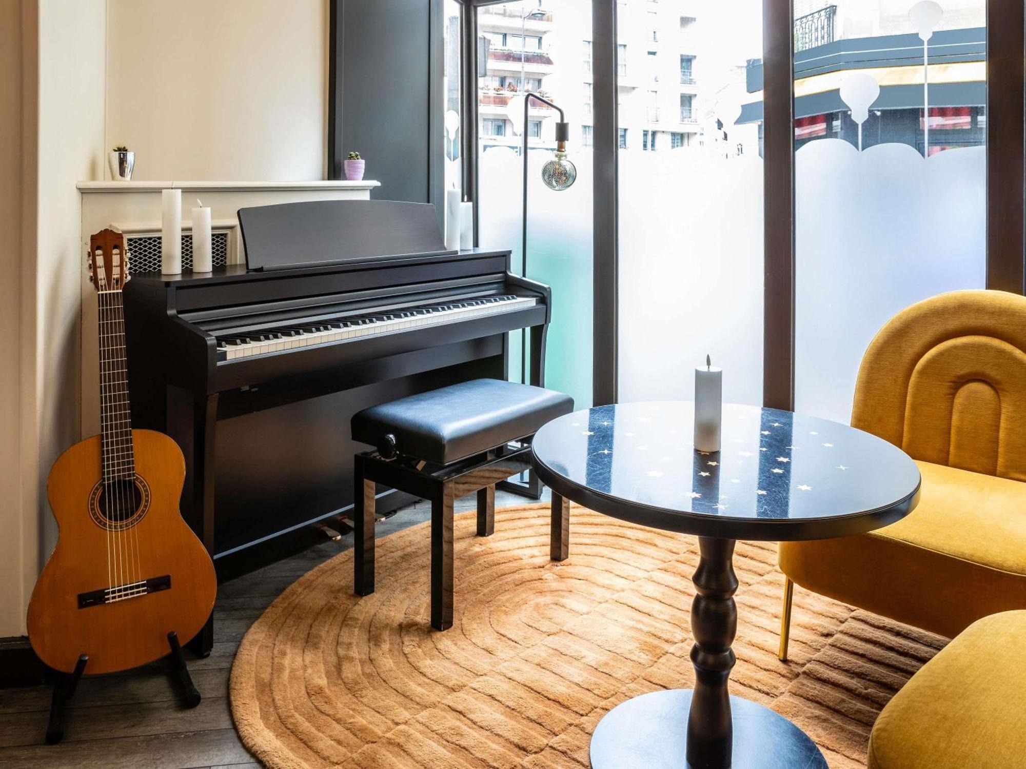 Ibis Styles 15 Lecourbe Hotel