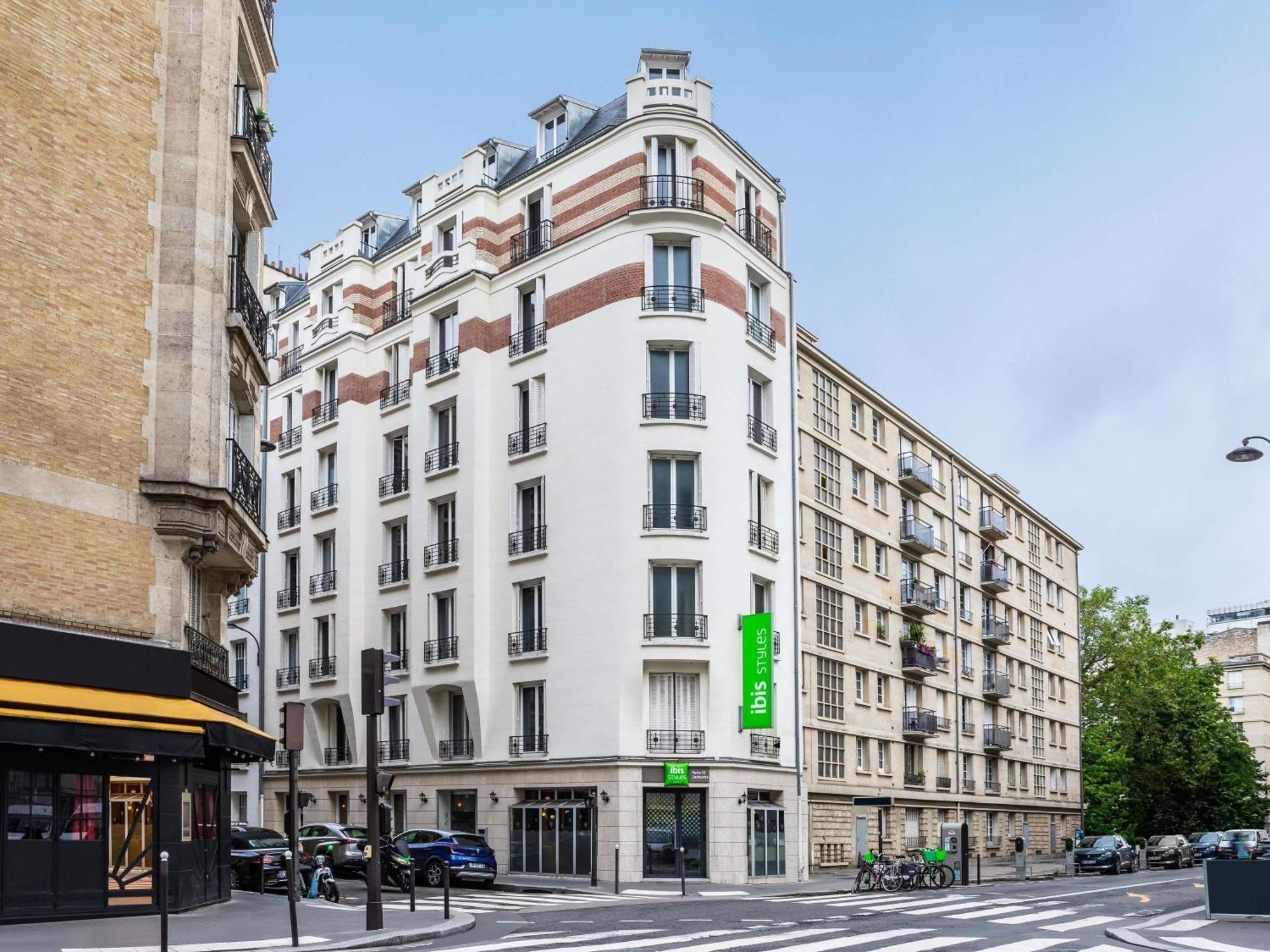 Ibis Styles 15 Lecourbe Hotel