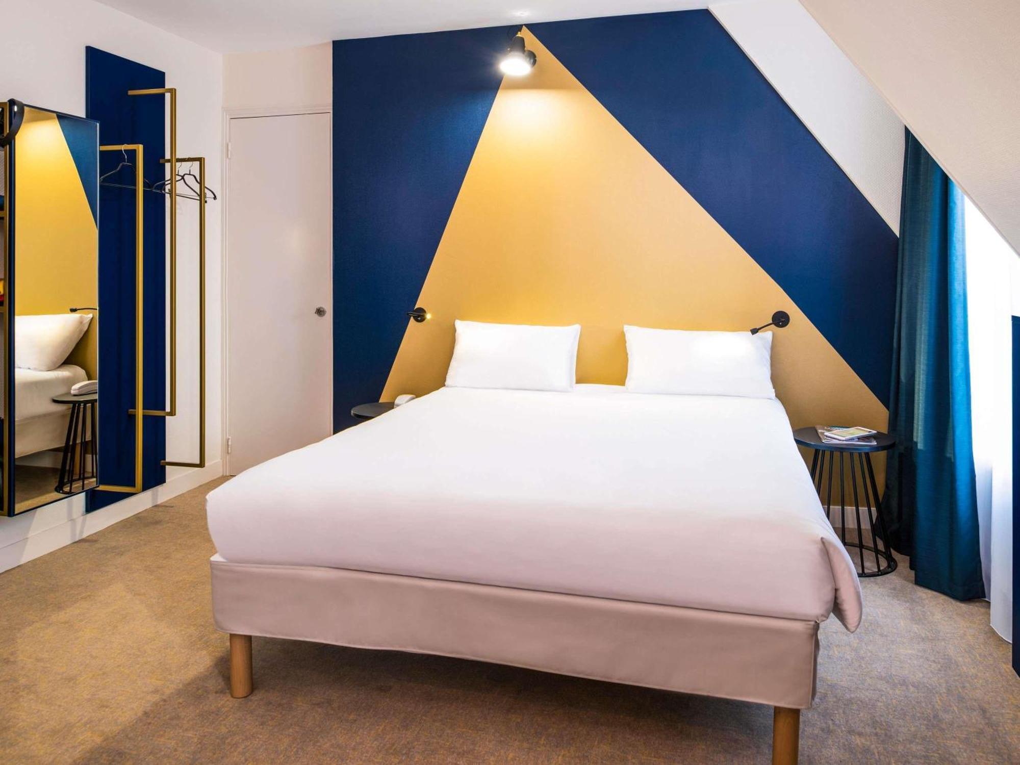 Hotel Ibis Styles 15 Lecourbe 3*