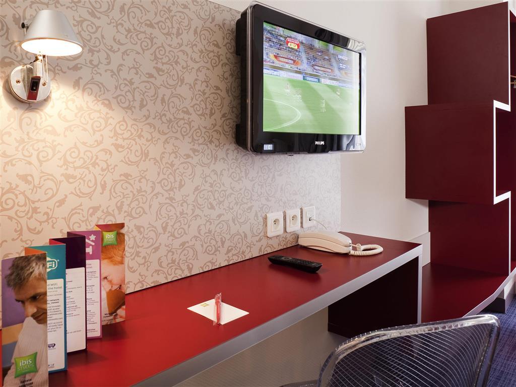 Ibis Styles 15 Lecourbe 3*