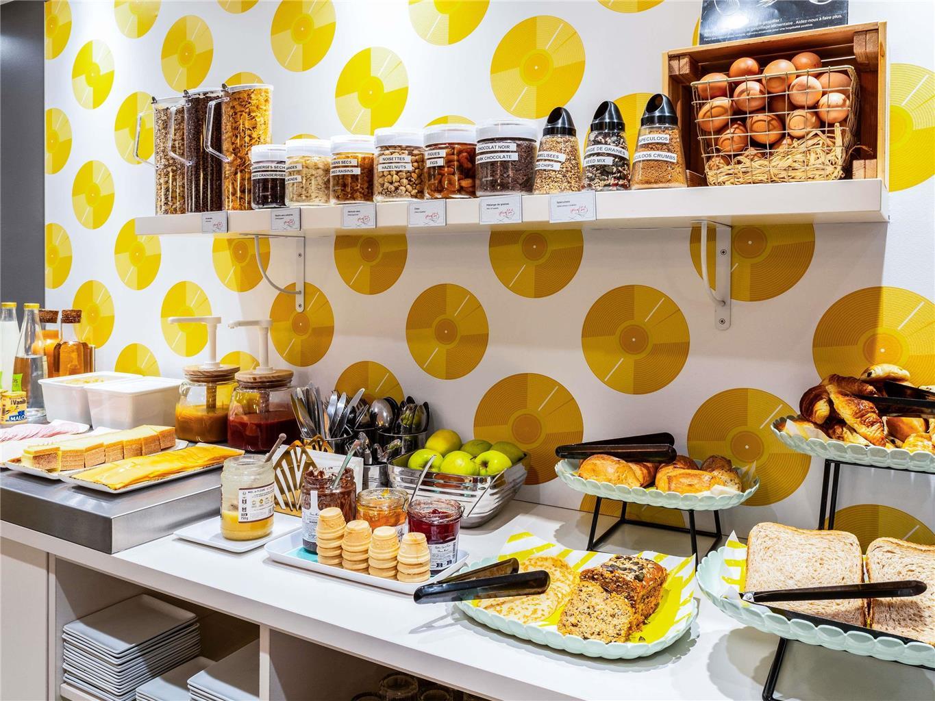 Ibis Styles 15 Lecourbe Hotel Paris